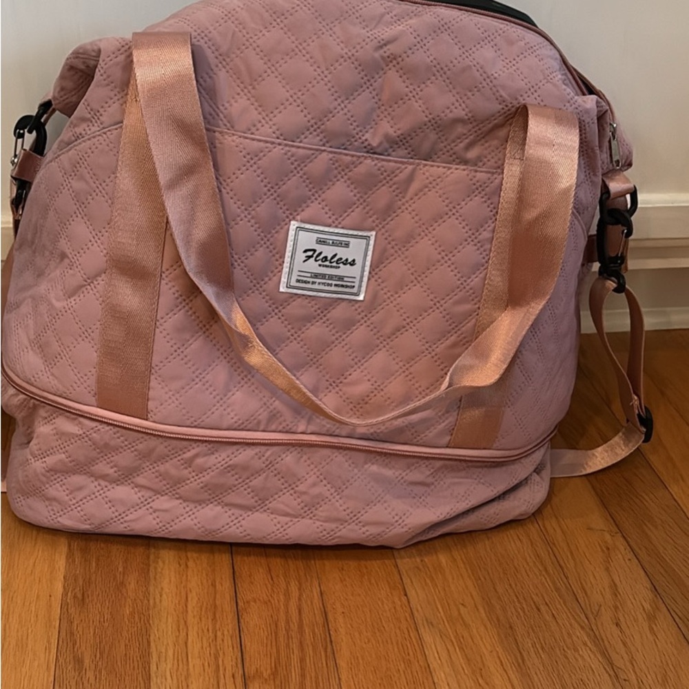 Pink Quilted Vacuum TravelWomen's Bag